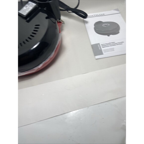 Nostalgia 6-Wedge Electric Quesadilla Maker with Extra Stuffing Latch New no Box - Picture 5 of 8